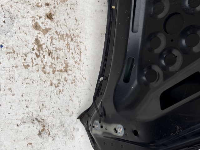 15527 Opel Meriva B 2010-2017 Motorháztető Használt Fekete Z22C 