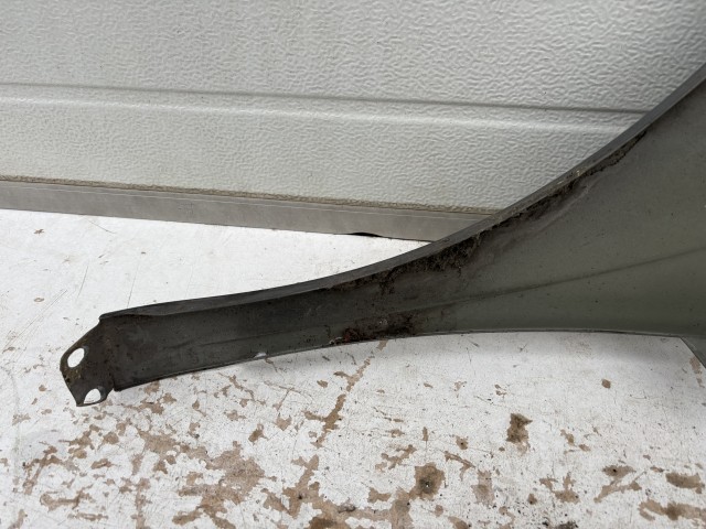 15529 Opel Meriva B Jobb első Sárvédő Barna  Z40W