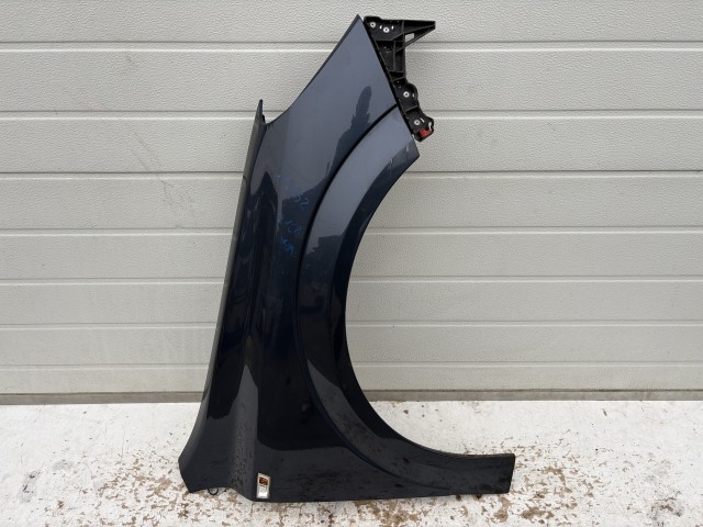 15532 Opel Astra H Jobb első  Sárvédő Z168 Metrókék