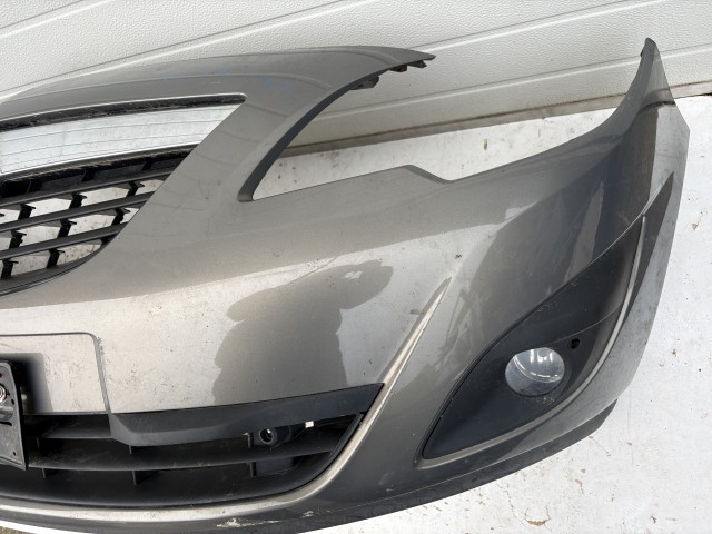 15535 Opel Meriva B 2010-2013 első Lökhárító Barna  Z40W