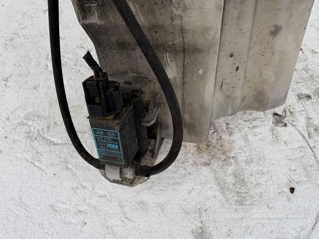 Kia Ceed I. (ED) 2007-2012 Ablakmosó tartály Használt  