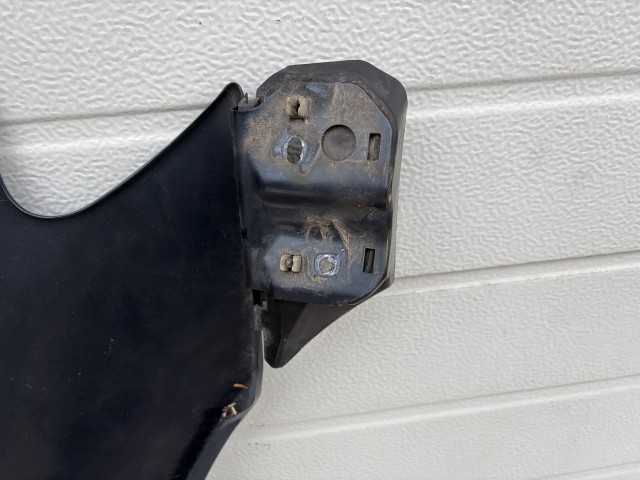 15541 Volvo V50 Bal első Sárvédő Kék 