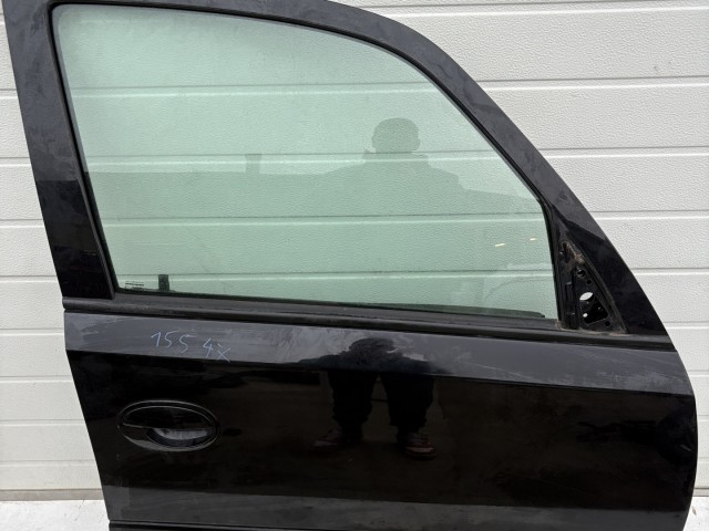 15547 Opel Meriva A Jobb első Ajtó Fekete Z20R
