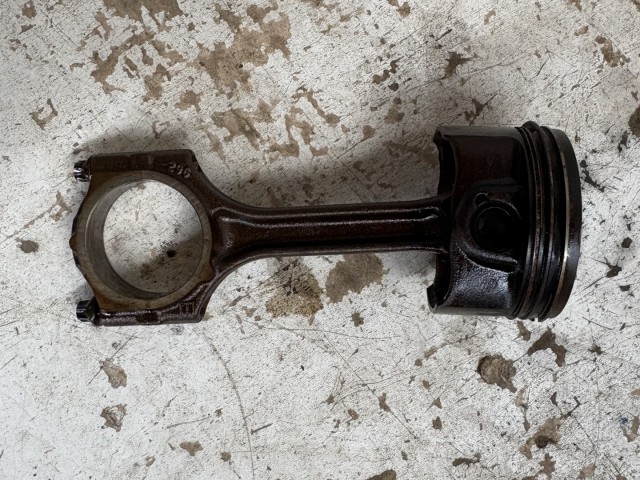 Opel Meriva B a14nel Dugattyú hajtókarral