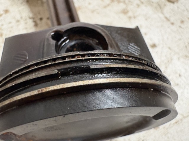 Opel Meriva B a14nel Dugattyú hajtókarral