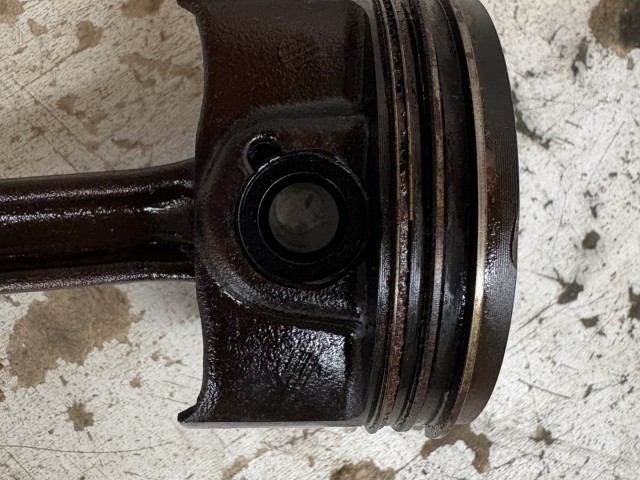 Opel Meriva B a14nel Dugattyú hajtókarral