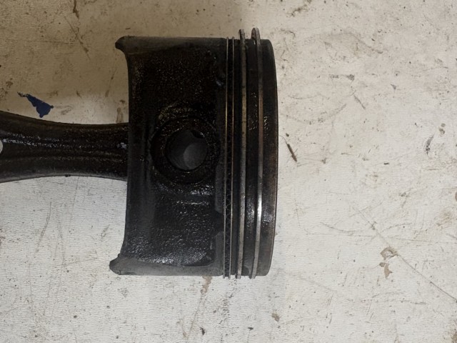 Opel Astra H z14xep Dugattyú hajtókarral