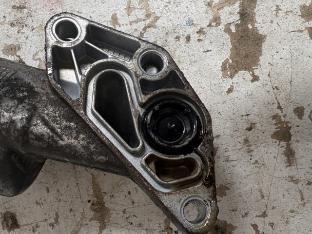 Opel Corsa D 2006-2014 Olajszűrőház Használt   