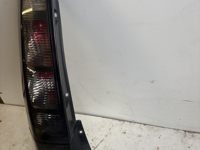 15644 Opel Meriva A Bal hátsó Lámpa