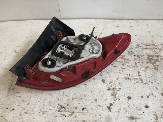 15647 Opel Meriva B Bal hátsó Lámpa