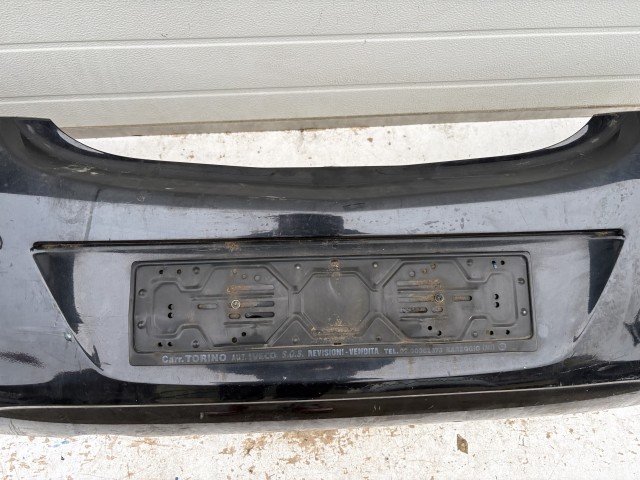 15540 Opel Corsa D hátsó Lökhárító fekete 5 ajtós