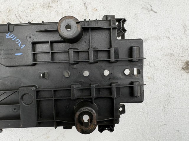 Opel Mokka 2012-2019 Akkumulátor takaró Használt   