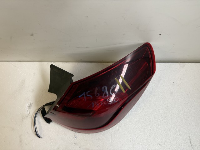 15690 Opel Astra J Jobb hátsó Lámpa Fényszóró Angol