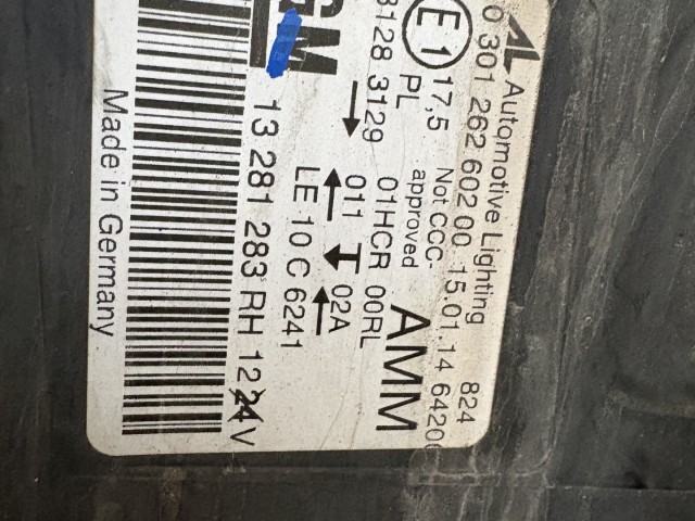 15697  Opel Astra J Jobb első Lámpa Fényszóró Angol 