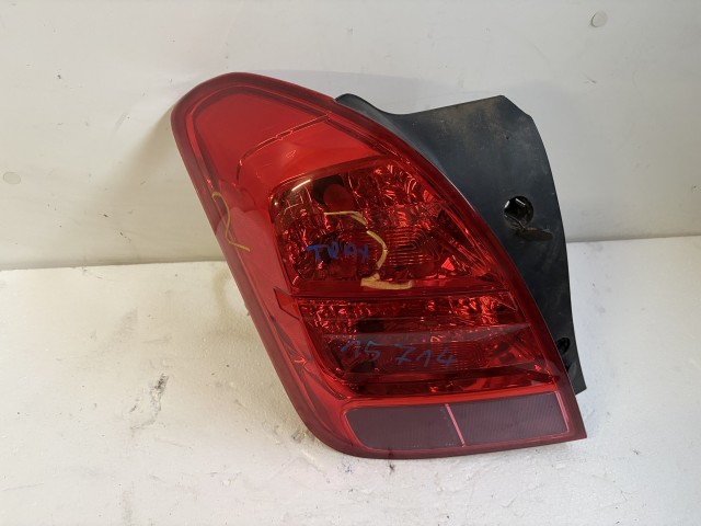 15714 Chevrolet Trax U200 2013 Bal hátsó Lámpa