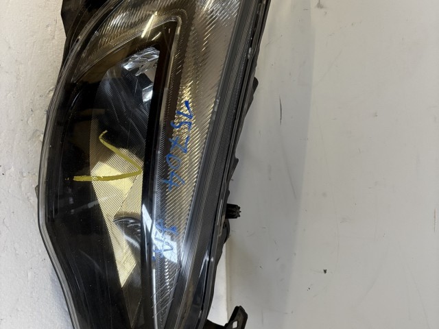 15704 Opel Astra J Jobb első Lámpa Angol Jobbkormányos