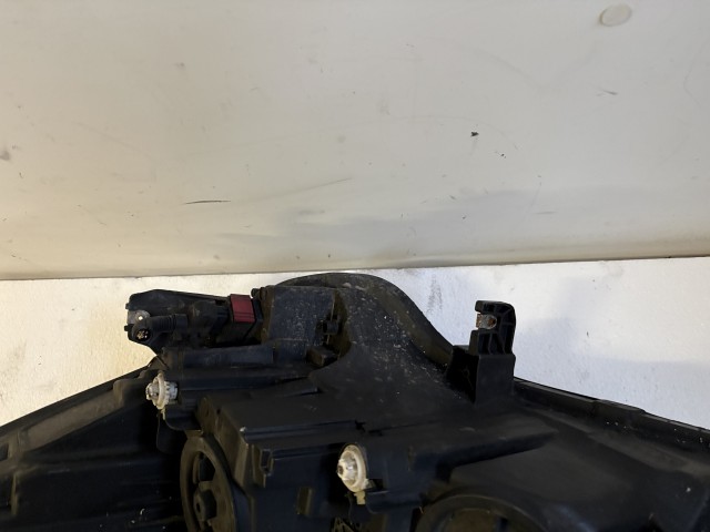 15701 Opel Corsa E Jobb Első Lámpa Fényszóró Angol