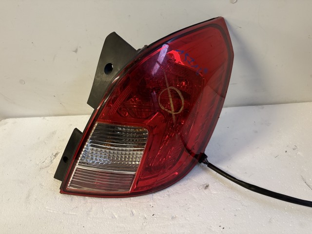 15716 Opel Antara Jobb hátsó Lámpa Facelift 2011-töl