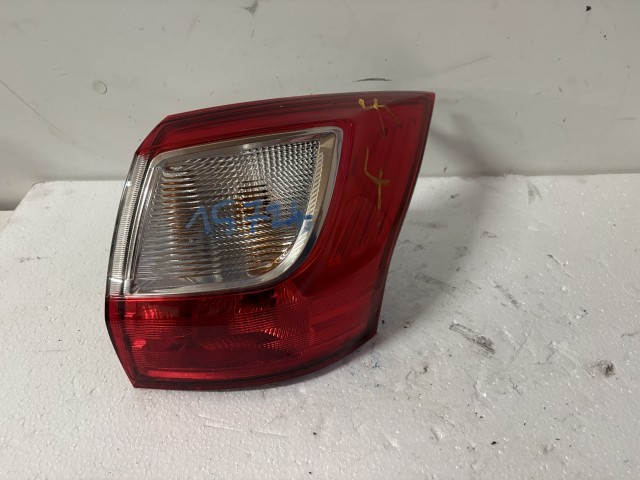 15724 Ford C-max Mk2 Jobb hátsó Lámpa