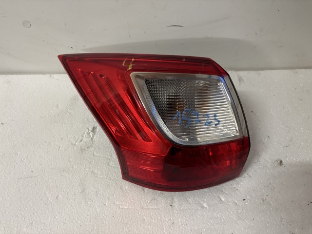 15723 Ford C-max Mk2 Bal hátsó Lámpa