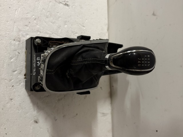 Opel Astra J Váltókar Váltókulissza  6 sebességes