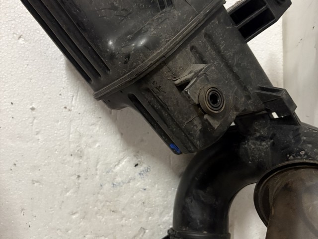 Opel Antara 2006-2015 rezonátor ház