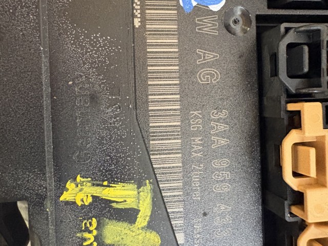 Volkswagen Passat B7 2010-2014 Bcm Használt