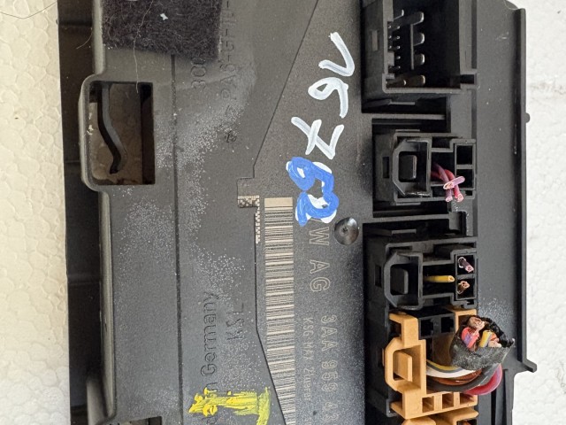 Volkswagen Passat B7 2010-2014 Bcm Használt