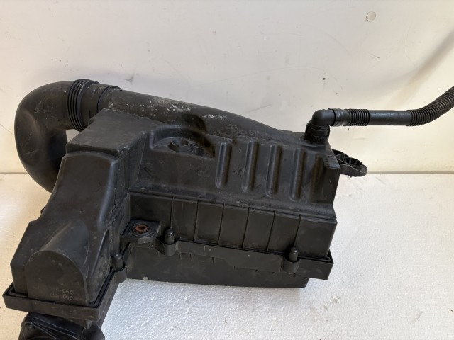 Volkswagen Passat B7 2010-2014 Légszűrőház Használt  