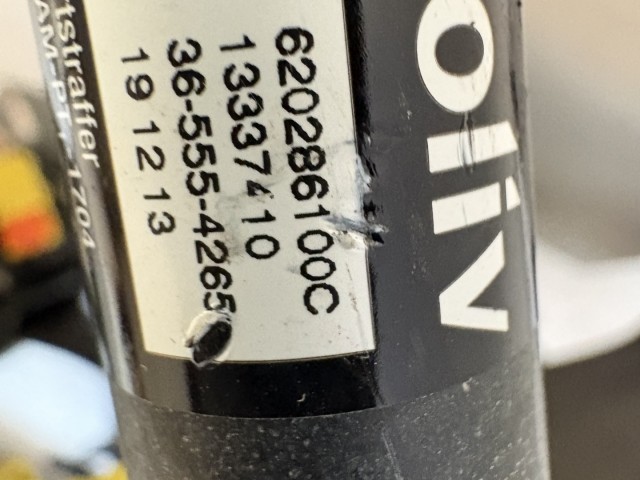 Opel Astra J GTC első pár Övfeszítő