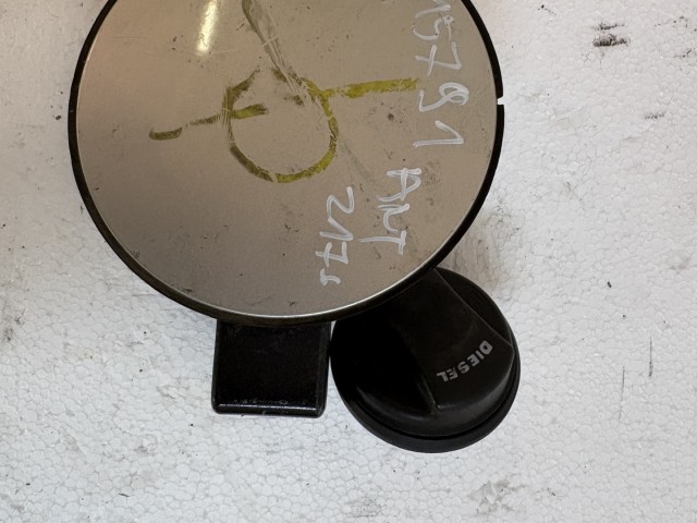 Opel Antara 2006-2015 Tankajtó Használt Z176 ezüst 