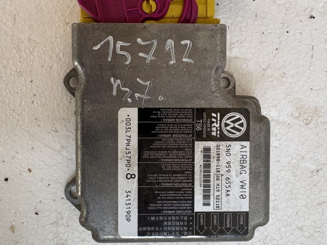 Volkswagen Passat B7 2010-2014 Légzsák indító elektronika Használt