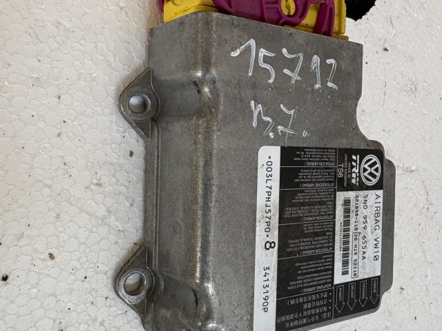 Volkswagen Passat B7 2010-2014 Légzsák indító elektronika Használt