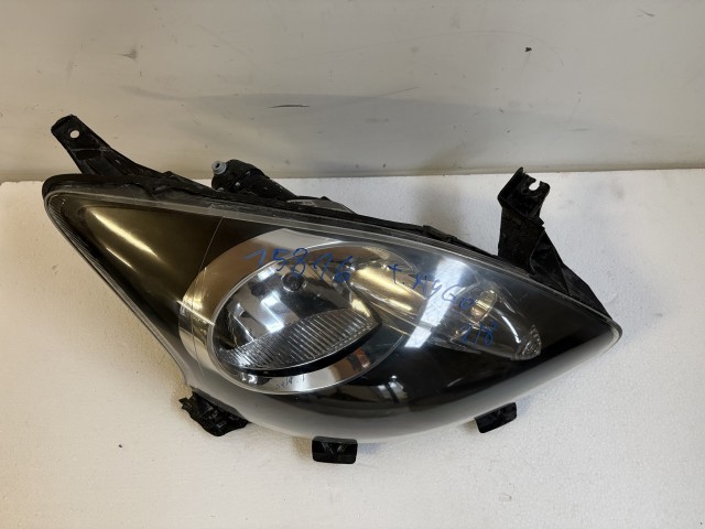 15816 Toyota Aygo Jobb első Lámpa Fényszóró