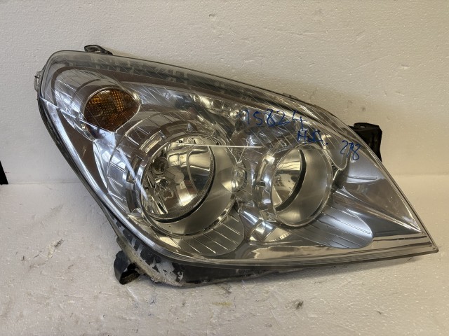 15824 Opel Astra H Jobb első Lámpa Fényszóró