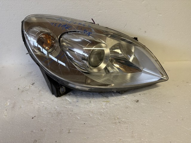 15817 Mercedes Benz B-Class Jobb első Lámpa Fényszóró