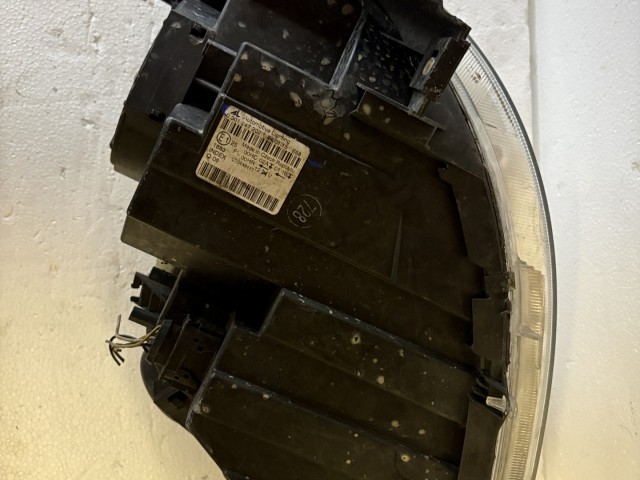 15817 Mercedes Benz B-Class Jobb első Lámpa Fényszóró