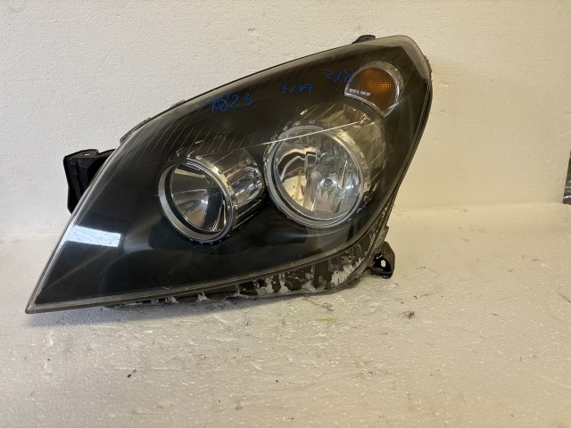 15823 Opel Astra H Bal első Lámpa Fényszóró