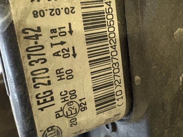 15822 Opel Astra H Jobb első Lámpa Fényszóró