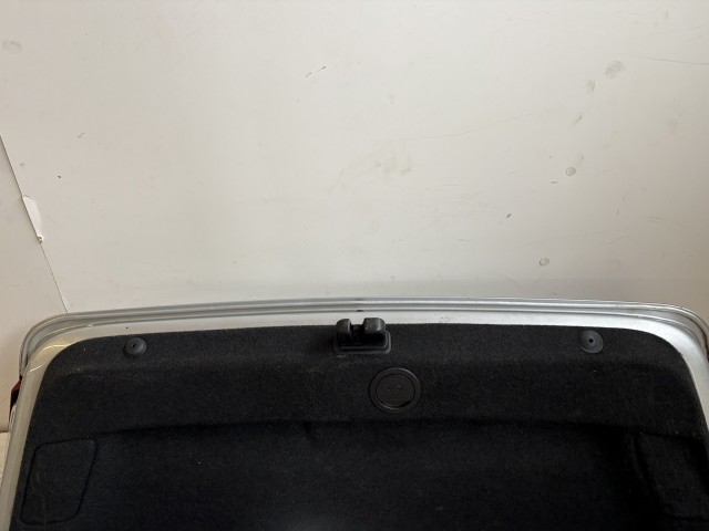 15873 Volkswagen Passat B7 2010-2014 Csomagtérajtó Használt  Ezüst