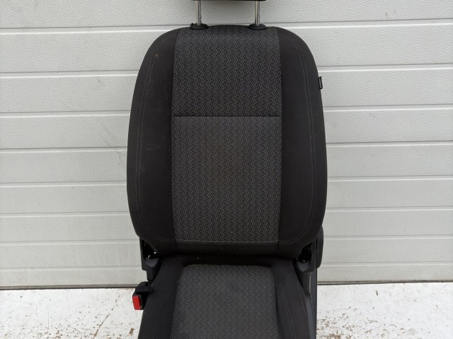 15863 Opel Mokka 2012-2019 bal első Ülés Fekete