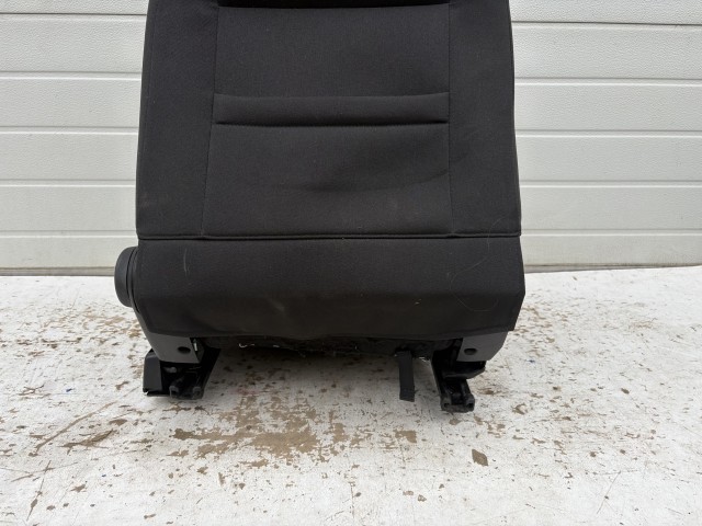 15863 Opel Mokka 2012-2019 bal első Ülés Fekete