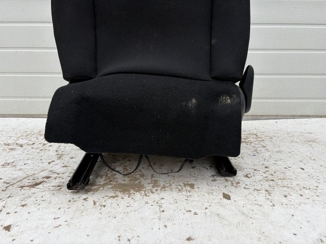 15864 Opel Astra K 2015-2021 jobb első Ülés Használt szövet Fekete