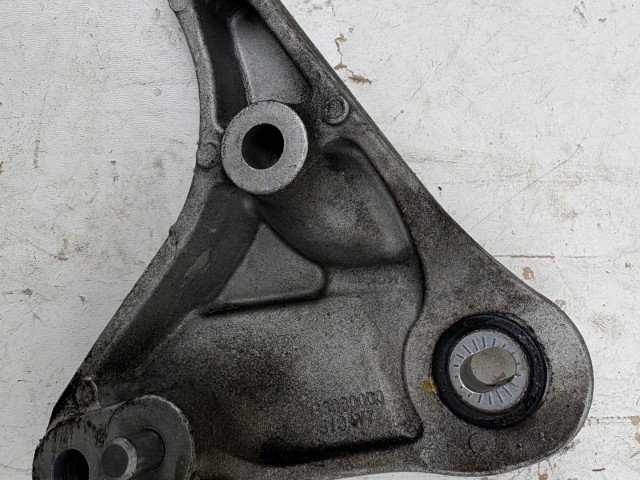 Opel Mokka b14net motortartó bak váltótartó m32