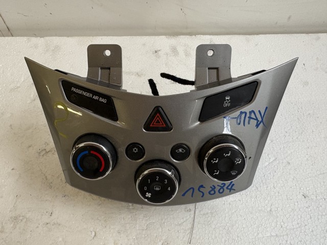 Chevrolet Trax U200 fűtéskapcsoló