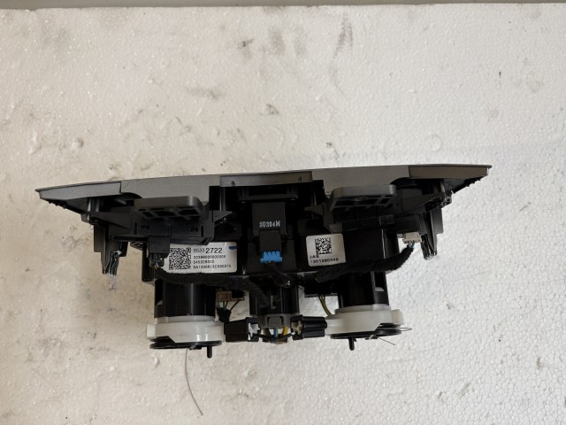 Chevrolet Trax U200 fűtéskapcsoló