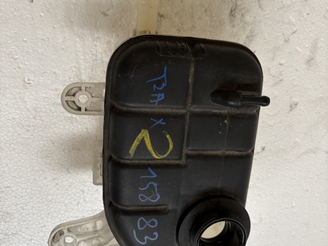 Chevrolet Trax U200 2013 Kiegyenlítő tartály Használt   