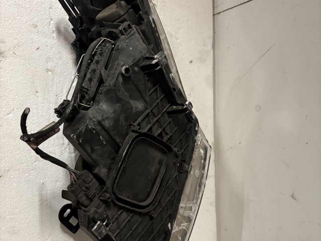 15904 Renault Megane III. Jobb első Lámpa Fényszóró