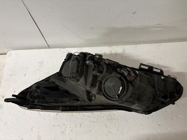 15902 Opel Corsa D Facelift Jobb első Lámpa Fényszóró