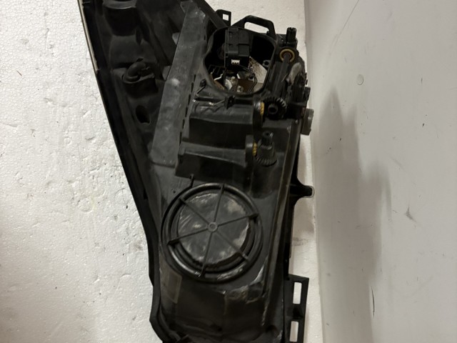 15924 Opel Corsa D Jobb első Lámpa Fényszóró